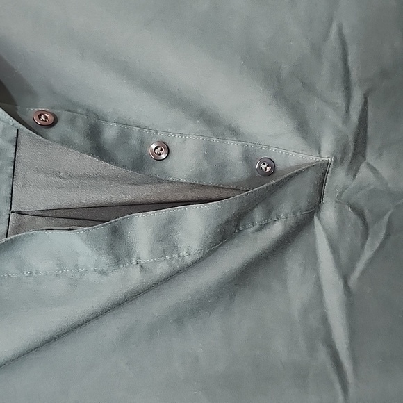 Chico's Women's Teal Top Blouse Shirt Button Down No Iron Size 2 (12) - Picture 3 of 7